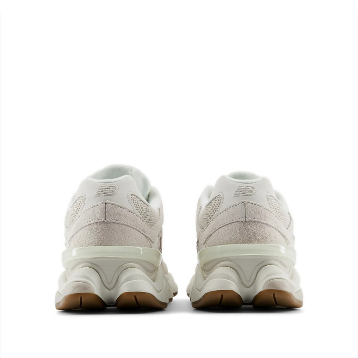 Sabatilles urban New Balance 9060 moonbean amb sea salt i black - Querol online