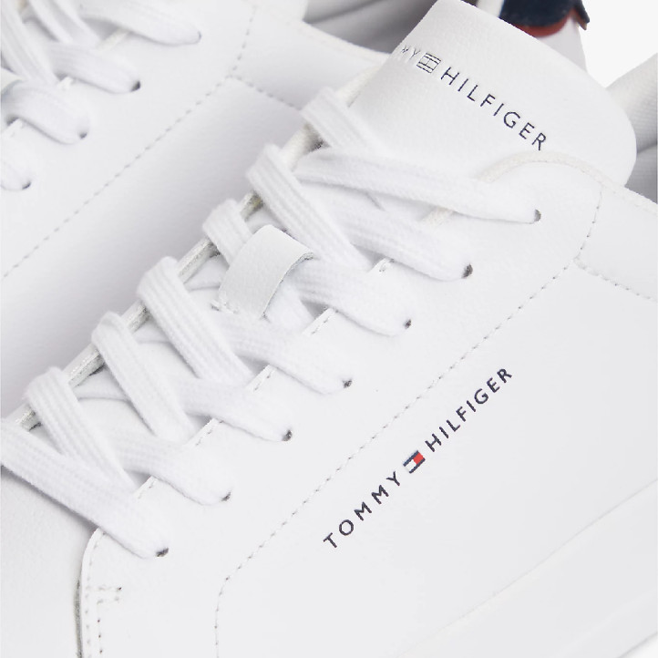 Zapatillas deportivas Tommy Hilfiger blancas estilo tennis de piel - Querol online