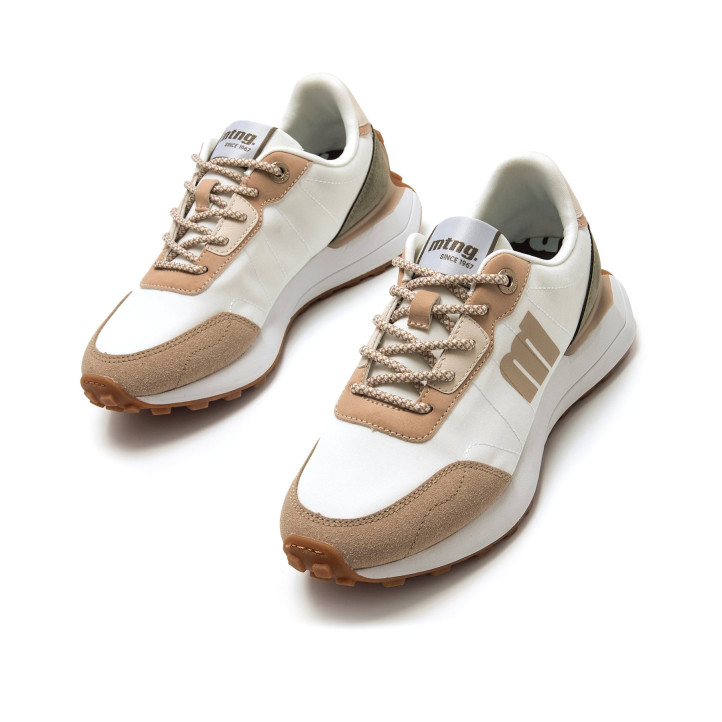 Zapatillas urban Mustang zinc blancas y beige con detalles verdes y suela tipo trail - Querol online