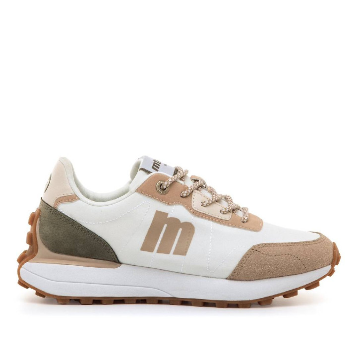 Zapatillas urban Mustang zinc blancas y beige con detalles verdes y suela tipo trail - Querol online