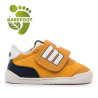 Zapatillas deporte Mustang free baby mostaza con detalles blancos y azules barefoot