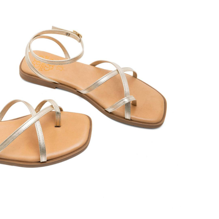 Sandàlies planes Porronet bianca daurades amb polsera al turmell de pell - Querol online