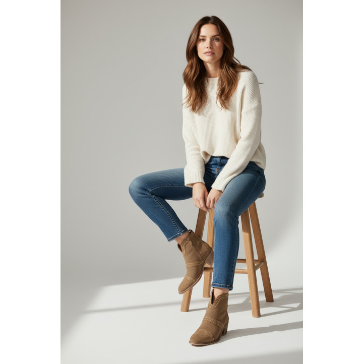 Botins de taló Alpe nelly marrons amb ante perforat i tatxes platejades - Querol online