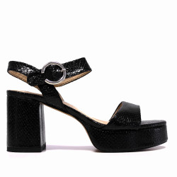 Sandalias tacón Querol negras efecto charol con textura de serpiente - Querol online