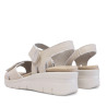 Sandalias cuña Treintas beige con velcro y detalles con textura