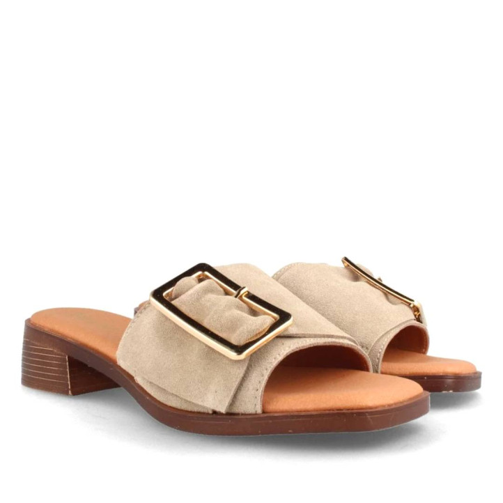 Sandalias planas Marila oza suede sand con hebilla decorativa - Querol online