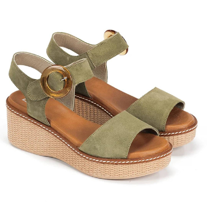Sandalias cuña Fluchos nido verdes con hebilla efecto carey - Querol online