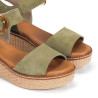 Sandalias cuña Fluchos nido verdes con hebilla efecto carey