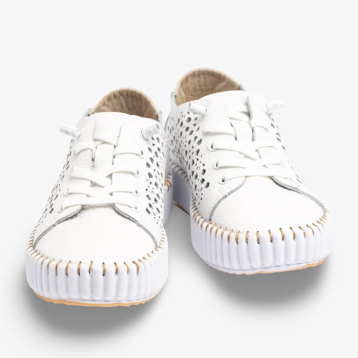 Zapatos planos Yokono vanna 002 blancas con pespunte en la suela - Querol online