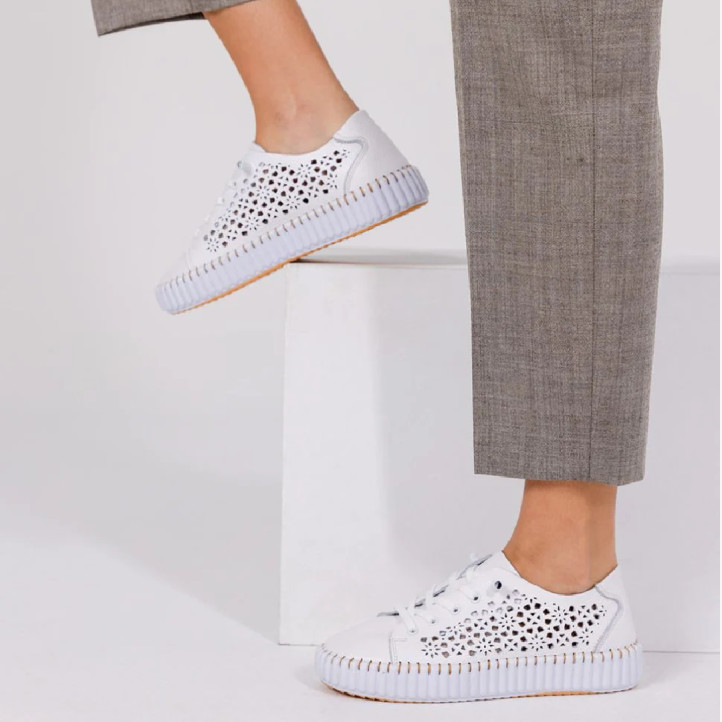 Zapatos planos Yokono vanna 002 blancas con pespunte en la suela - Querol online