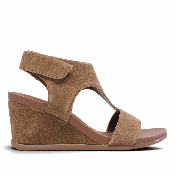 Sandalias cuña Alpe yara marrones con cierre trasero de velcro - Querol online