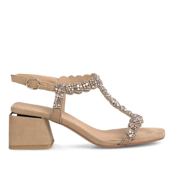 Sandalias tacón Alma en pena beige con tira en forma de t con pedrería - Querol online