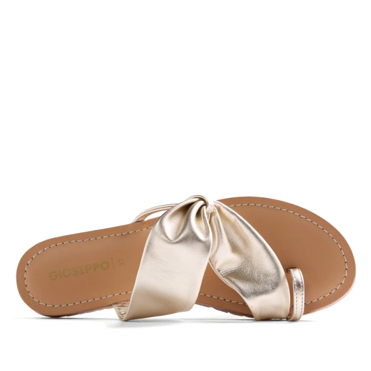 Sandalias planas Gioseppo doradas con anillo al dedo kiserian - Querol online