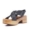 Sandalias tacón Redlove chihiro negras con nudo central y suela de madera