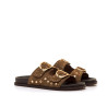 Sandalias planas Mustang sia marrones con detalles de tachuelas