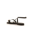 Sandalias planas Mustang alysa negras con piedra decorativa