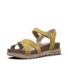 Sandalias cuña Walk & Fly amarillas con tiras cruzadas con velcro