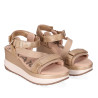Sandalias cuña Chika 10 roco 09 doradas con suela dentada