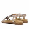 Sandalias planas Amarpies doradas con apliques de madera y metalizados