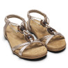 Sandalias planas Amarpies doradas con apliques de madera y metalizados