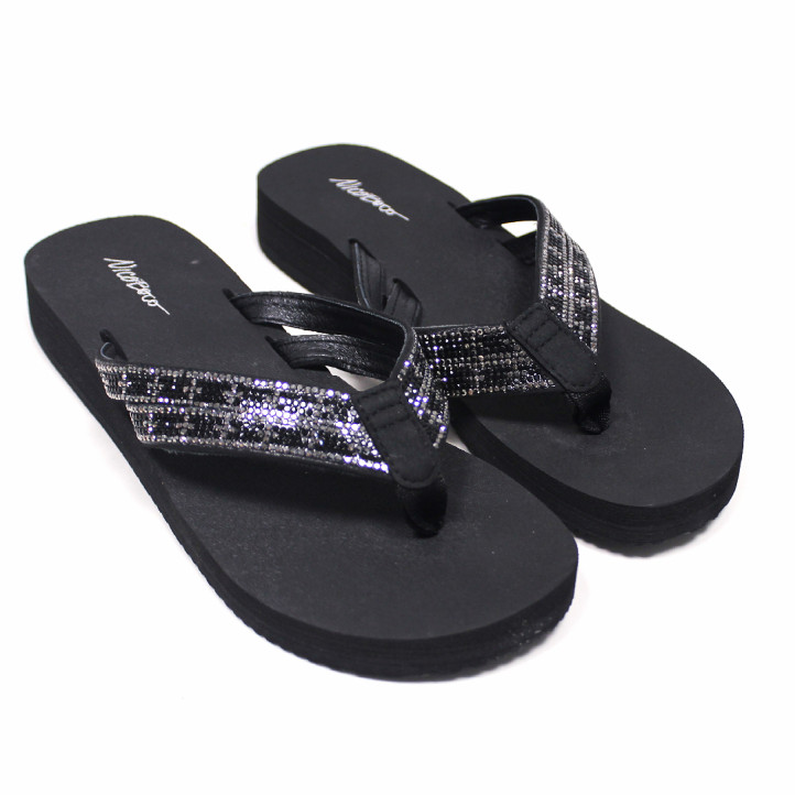 Chanclas Nicoboco ansar negras con doble tira al dedo con brillantes - Querol online