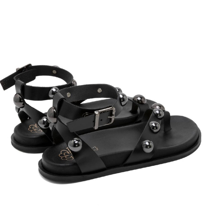 SANDALIA PLANA DE PIEL TACHUELAS HOLLY NEGRO PORRONET - Querol online