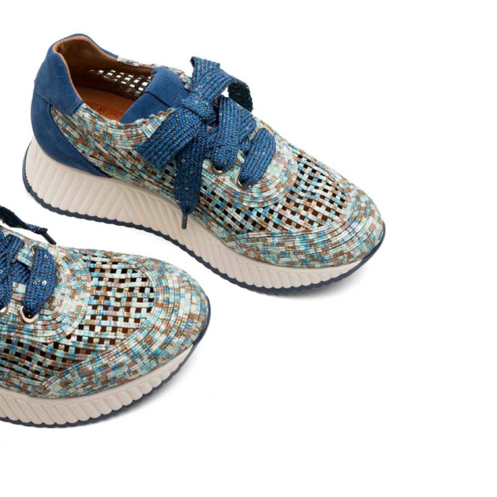 DEPORTIVA CALADA DE PIEL Y TEXTIL INÉS AZUL PORRONET - Querol online