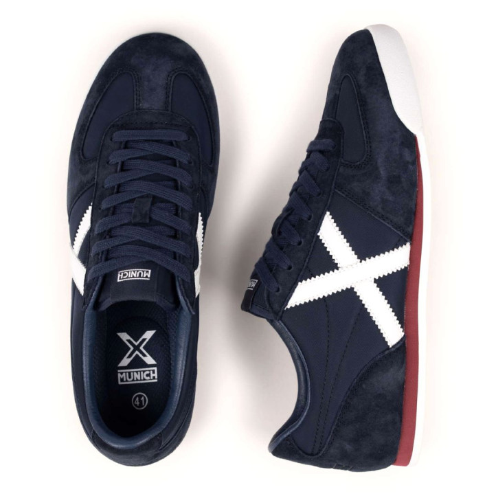 Zapatillas deportivas Munich stereo 02 azul marino con detalles blancos y rojos - Querol online