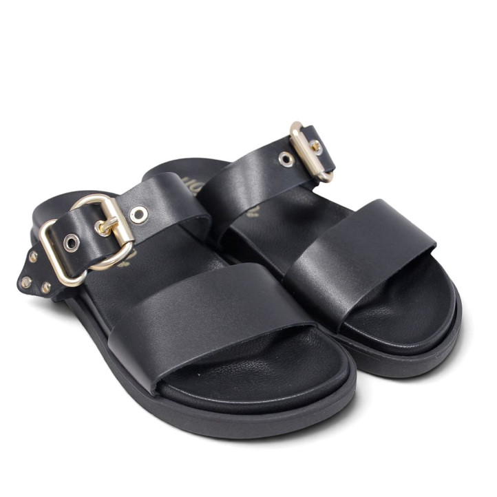 Sandalias planas Yokono morena negras con hebilla dorada y textura - Querol online
