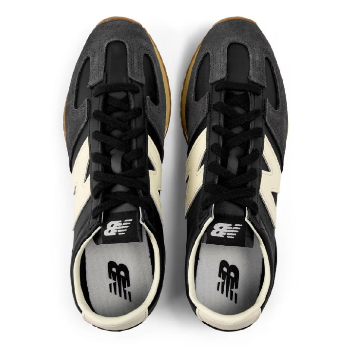 Sabatilles New Balance 471 de dona negres i grises amb detalls crema - Querol online