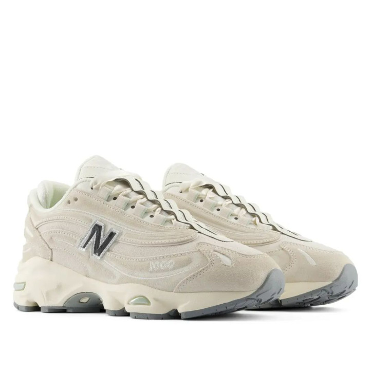 Sabatilles esportives New Balance 1000 beix amb detalls per a dona - Querol online