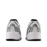Zapatillas deportivas New Balance 740 unisex blancas y plateadas con detalles azul marino