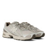 Zapatillas deportivas New Balance 740 unisex beige y gris con amortiguación ABZORB