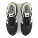 Sabatilles esportives New Balance 237 d'home negres amb detalls blancs i daurats - Querol online