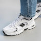 Sabatilles esportives New Balance 530 d'home blanques amb detalls negres i amortiment ABZORB - Querol online