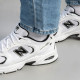 Sabatilles esportives New Balance 530 d'home blanques amb detalls negres i amortiment ABZORB - Querol online