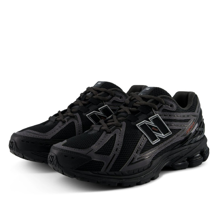 Sabatilles esportives New Balance 1906R d'home negres amb amortiment ABZORB - Querol online