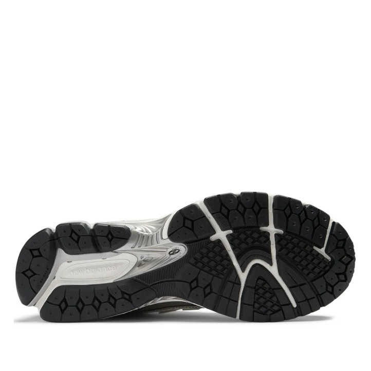 Sabatilles esportives New Balance 1906R d'home blanques i platejades amb amortiment ABZORB SBS - Querol online