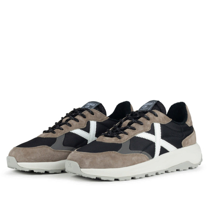 Zapatillas deportivas Munich Babel de hombre negras y taupe con detalles blancos - Querol online