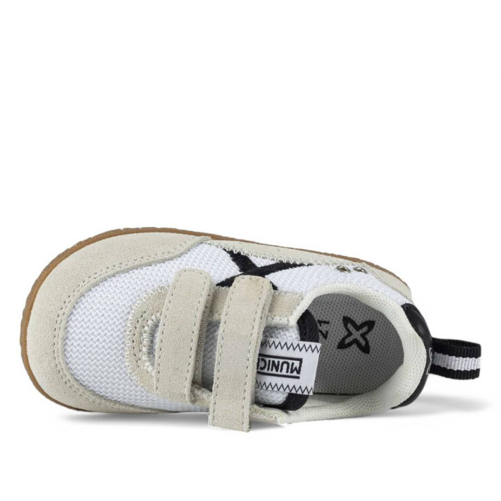 Zapatillas deporte Munich Baby Koda infantiles blancas y beige con doble velcro - Querol online