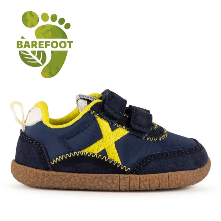 Zapatillas deporte Munich Baby Koda infantiles azul marino y amarillas con doble velcro - Querol online