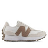 Sabatilles esportives New Balance 327 de dona blanques i beix amb detalls talp