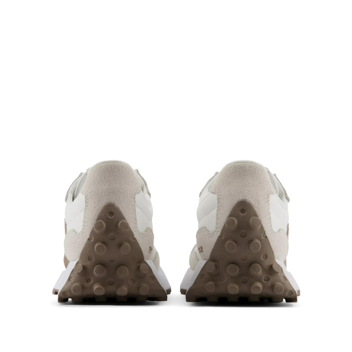 Sabatilles esportives New Balance 327 de dona blanques i beix amb detalls talp - Querol online