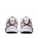 Sabatilles esportives Nike V5 RNR d'home blanques i platejades amb detalls negres - Querol online