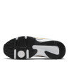 Zapatillas deportivas Nike Defy All Day de hombre blancas con detalles negros y dorados