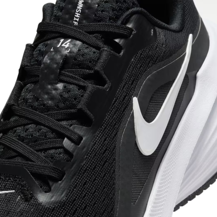 Sabatilles esportives Nike Downshifter 14 de dona negres i blanques per a running - Querol online