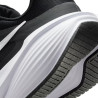 Sabatilles esportives Nike Downshifter 14 de dona negres i blanques per a running