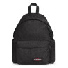 Mochila Eastpak Day Pak'r negra con acabado brillante y portabotellas