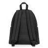 Mochila Eastpak Day Pak'r negra con acabado brillante y portabotellas