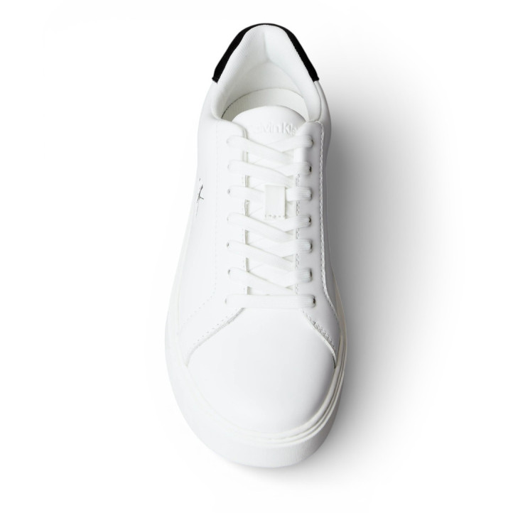 Sabates sport Calvin Klein CK Baseline d'home blanques de pell amb detalls negres - Querol online